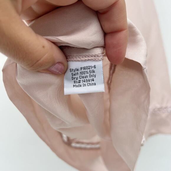 Johnny Was Pete & Greta Silk Embroidered Blush Pink Short Sleeve Blouse Shirt XS - Picture 7 of 8